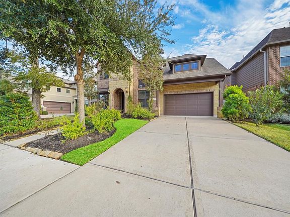 2nd image of 98 Genova Way Ln