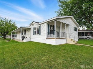 17 Sunset Dr, Springfield, OH 45504