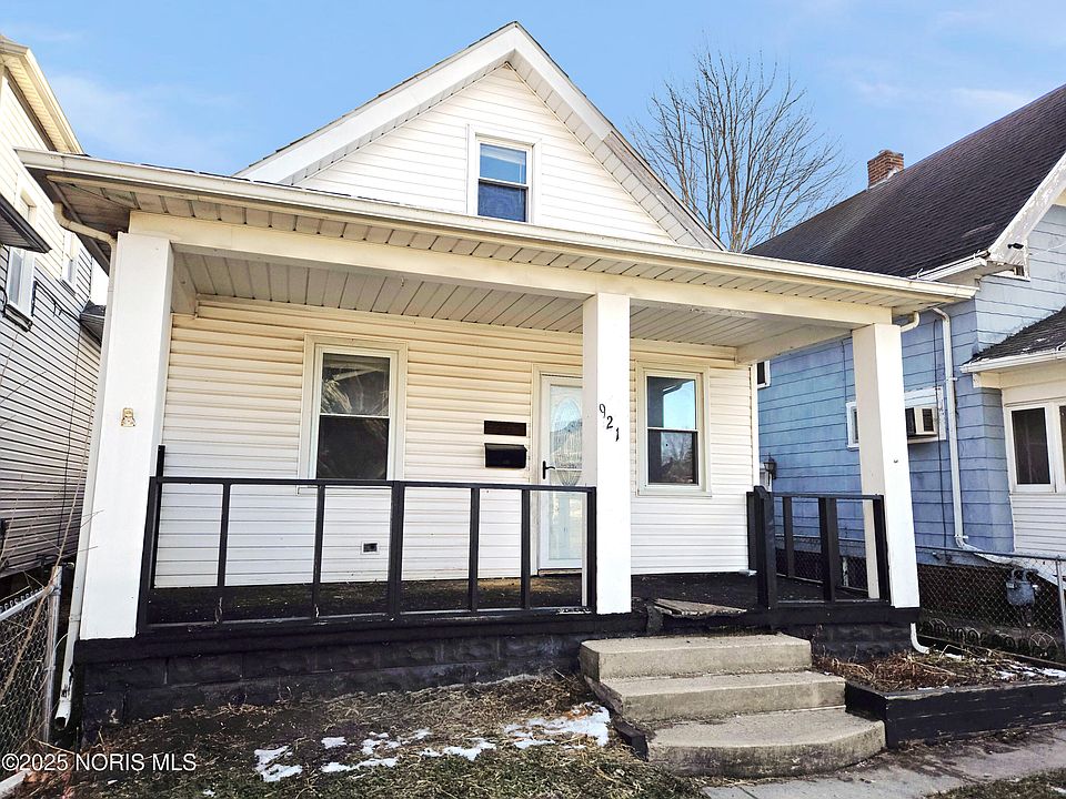 1st image of 921 Berry St