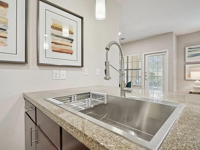 Greenhaven Apartments — Photo 15