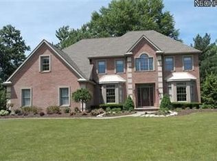 25688 Danielle Dr, Westlake, OH 44145