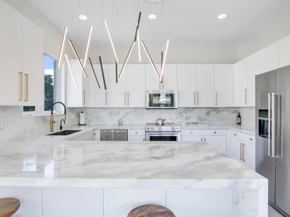 12 SE 1st Ave #204, Delray Beach, FL 33446