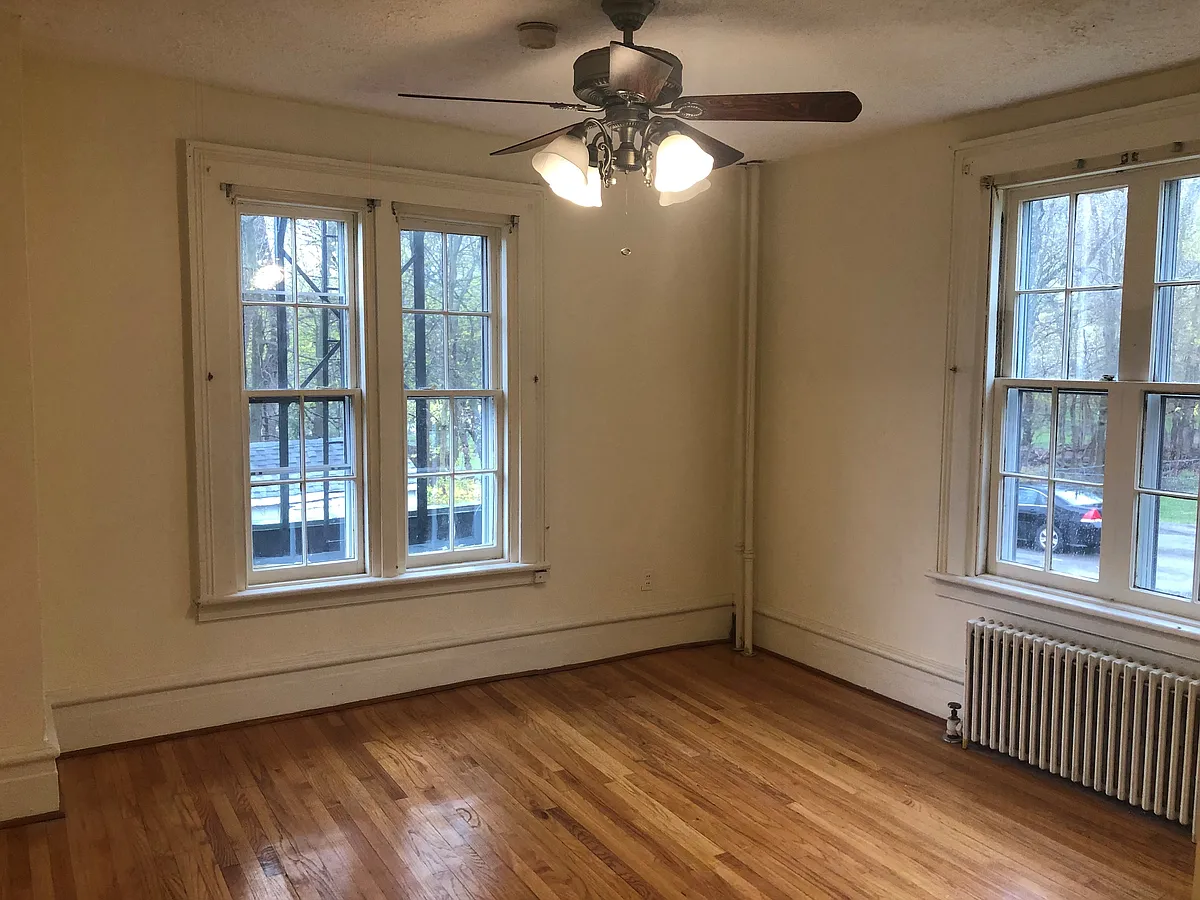 Photo 2 of 6 - 285 Hudson St #3 - Cornwall On Hudson, NY Building Photo - 285 Hudson St #3