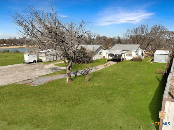 8861 Fm 725, Mc Queeney, TX 78123