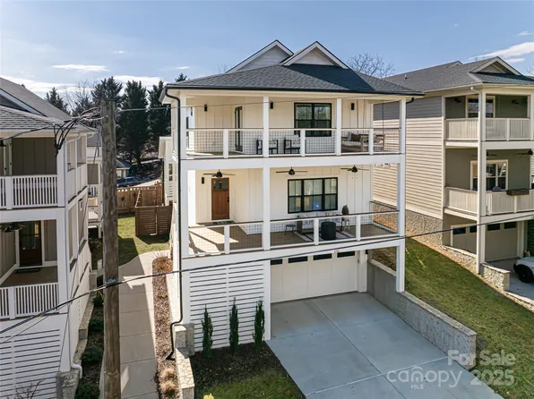 131 Spears Ave, Asheville, NC 28801