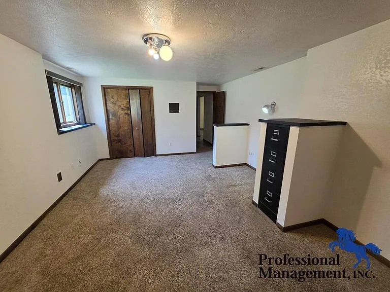 618 Sahara Dr — Photo 9