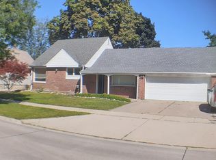 786 W Eleven Mile Rd, Berkley, MI 48072