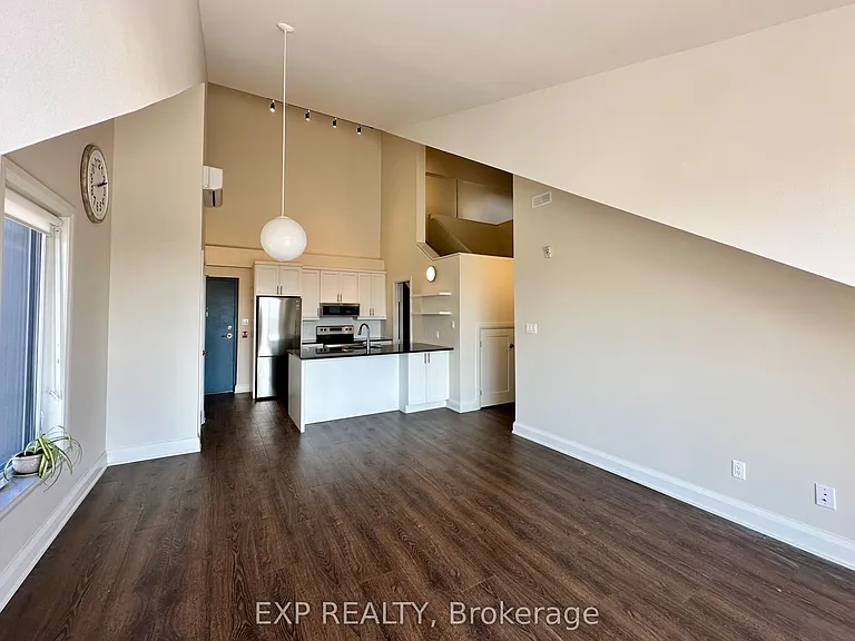 33 Maple Grove Rd #305 — Photo 8