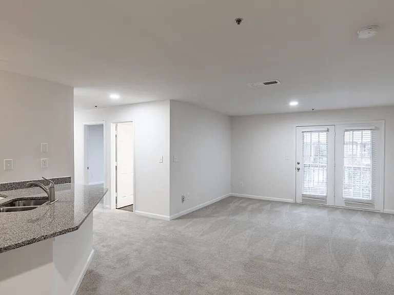 Wesley St. Claire Apartments at Lawrenceville — Photo 133