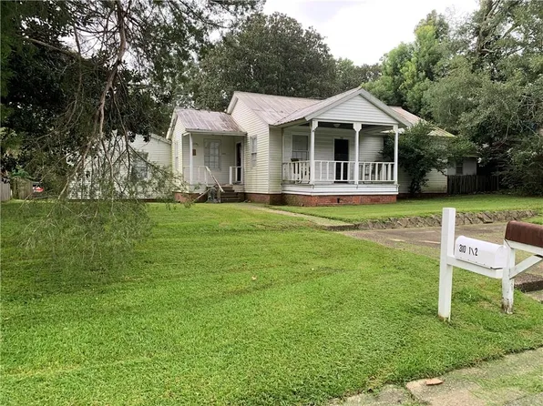 310 2nd St, Chickasaw, AL 36611