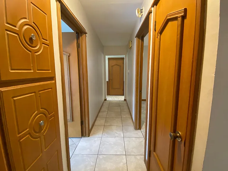 536 W Yoakum Ave — Photo 11