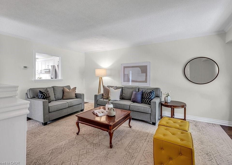 1st image of 2527 Mainroyal St