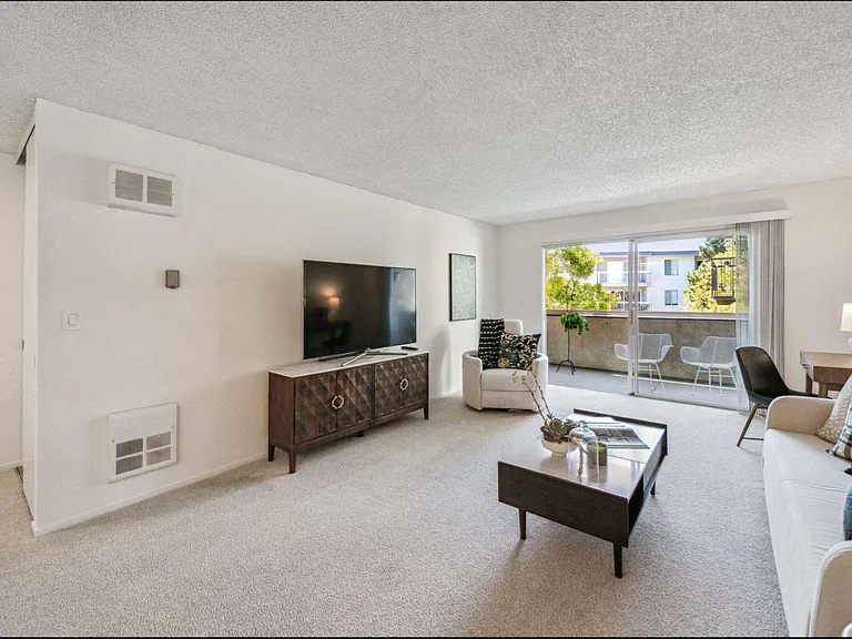 965 Shorepoint Ct #209 — Photo 15