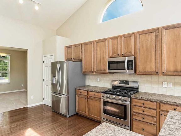 4th image of 3349 Winding Woods Dr
