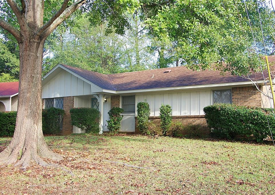 1st image of 3225 Little John Dr