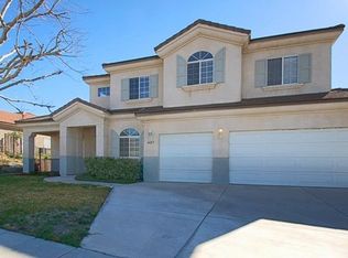 6825 N Escena St, San Bernardino, CA 92407
