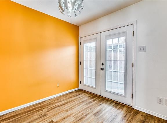 5th image of 9841 Valley Meadow Ct #I