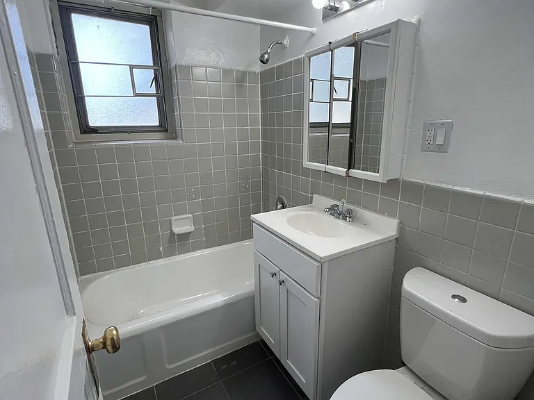 56-31 189th St #3B — Photo 5