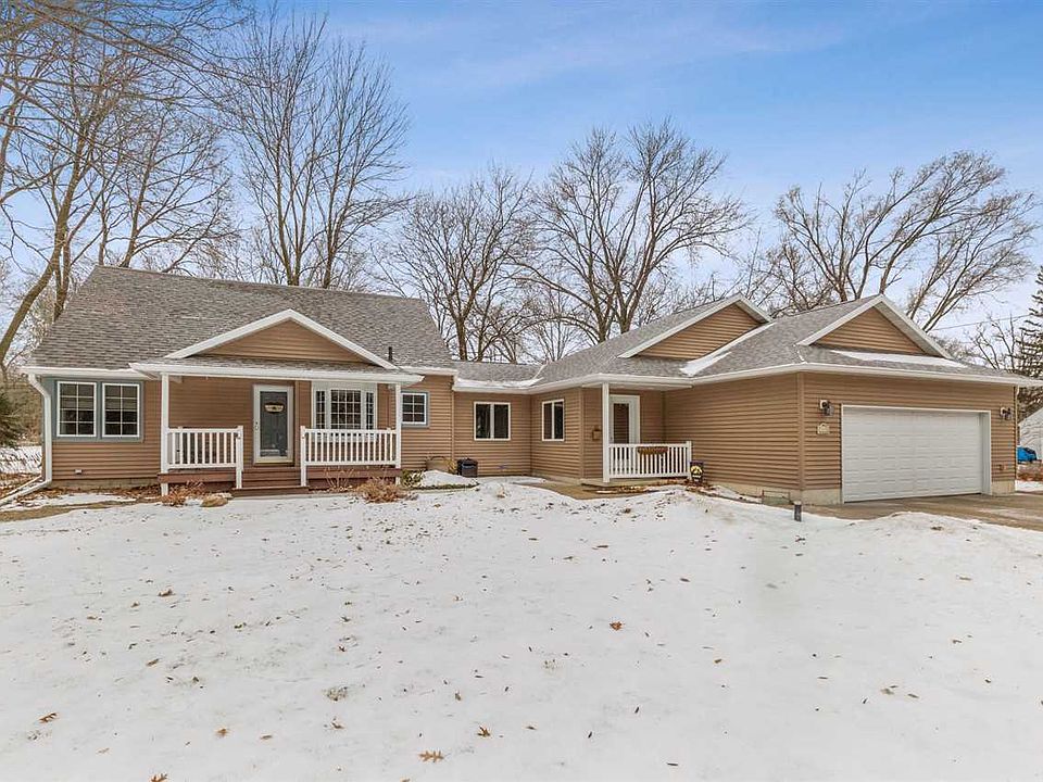 1st image of 2125 Pleasant Dr