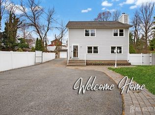 49 Metuchen Ave, Woodbridge, NJ 07095