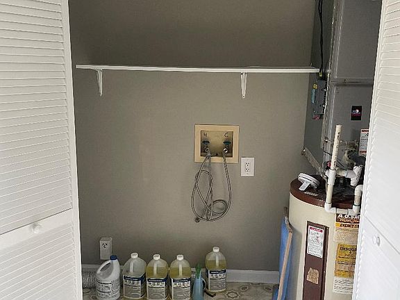 4th image of 230 Lanier Dr #239