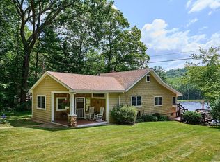 29 Pine Island Lake Rd, Easthampton, MA 01027