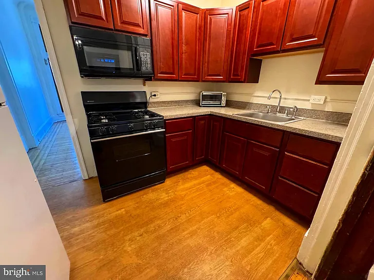 1704 Saint Paul St #1 — Photo 6
