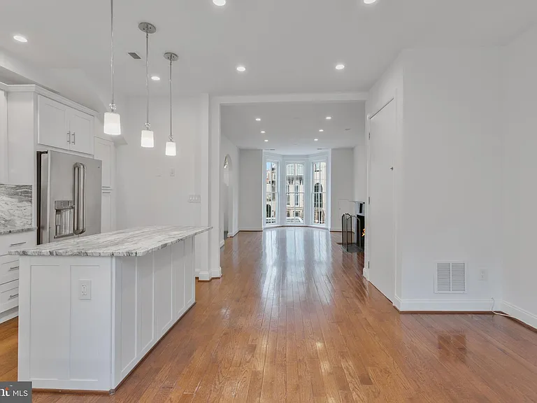 1339 Corcoran St NW — Photo 21