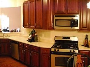 5450 Ivysummit Ct, Saint Louis, MO 63128