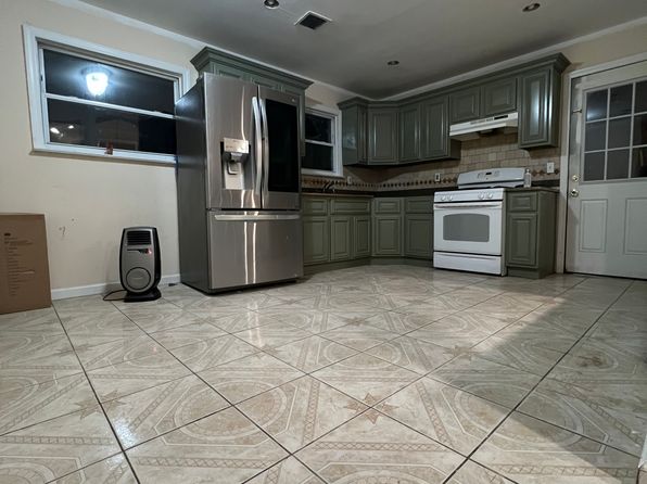 (undisclosed Address)