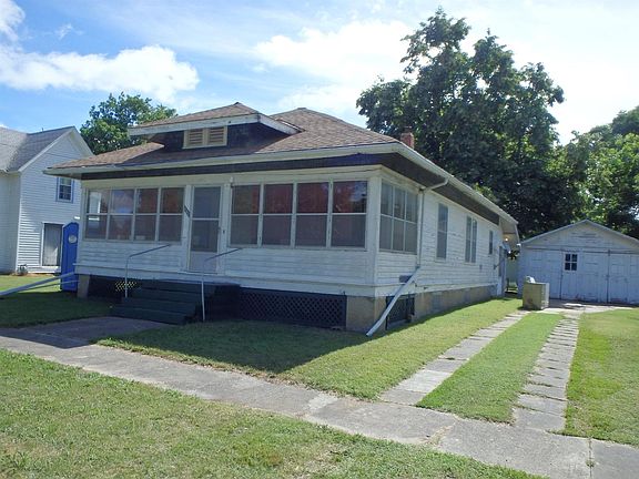 3rd image of 304 S Broad St
