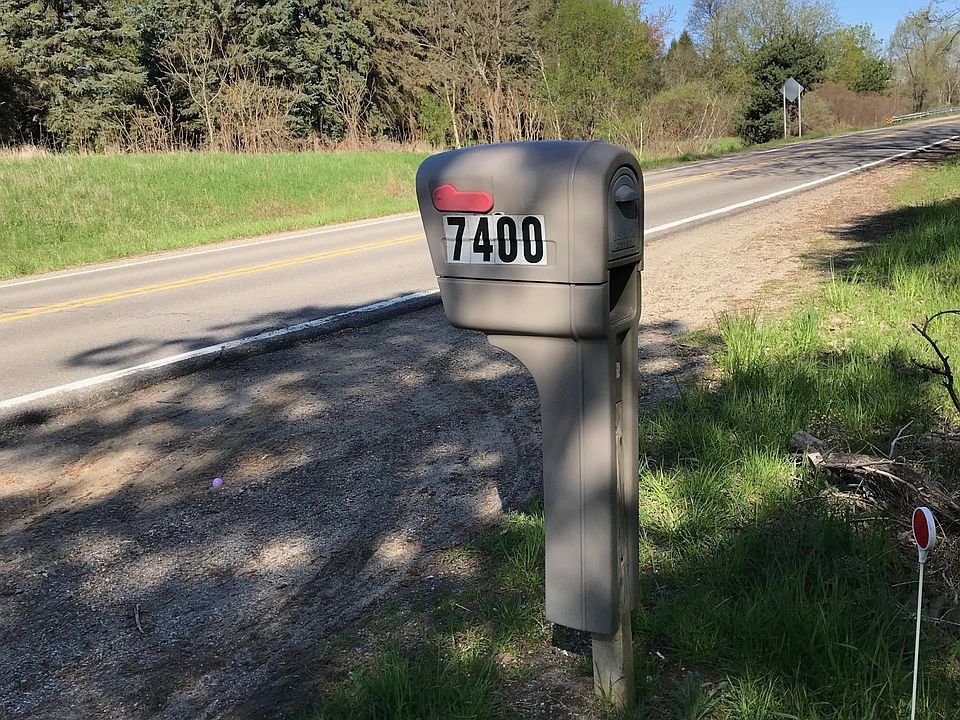 1st image of 7400 Holcomb Rd