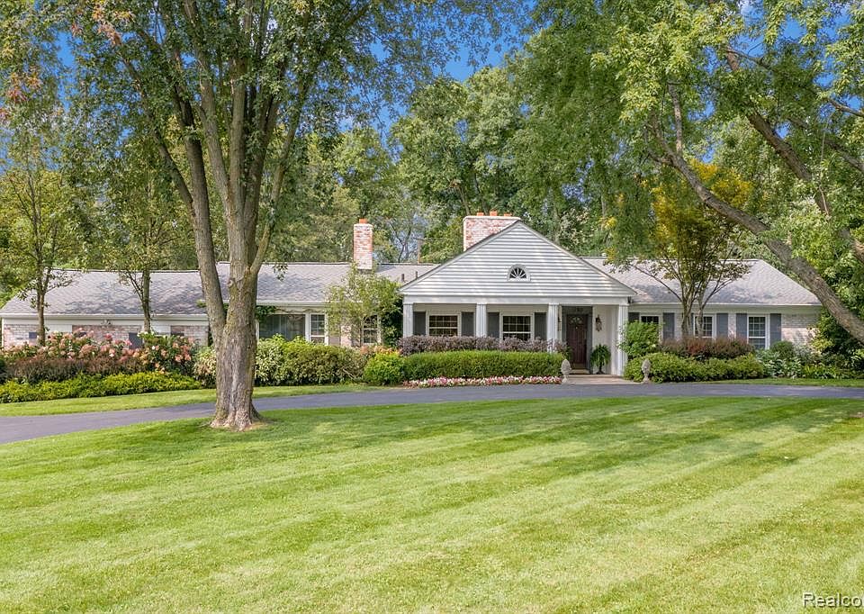 1780 Cedar Hill Dr, Bloomfield Hills, MI 48301 | Zillow