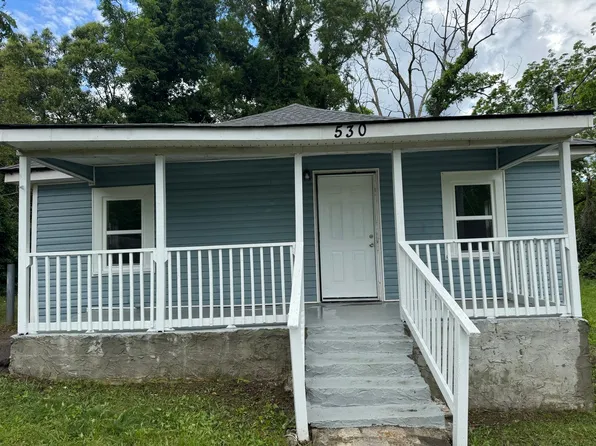 530 E Tinsley St, Griffin, GA 30223