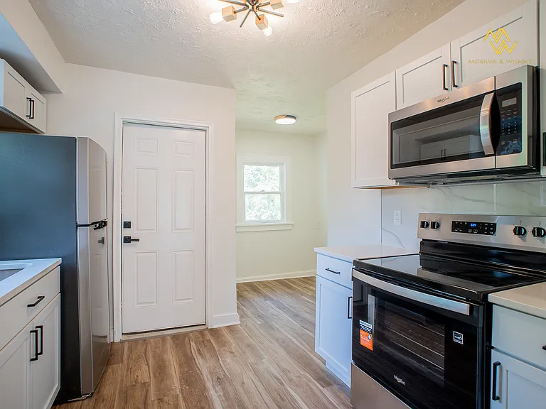 3938 Myrtle Ave — Photo 14