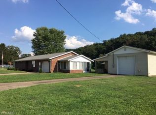 54431 College Aly, West Lafayette, OH 43845