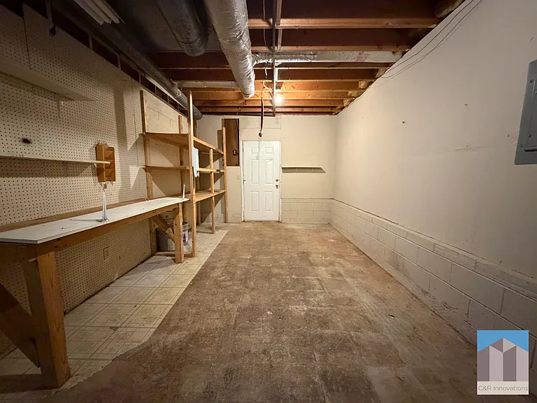 734 Marthas Dr — Photo 25