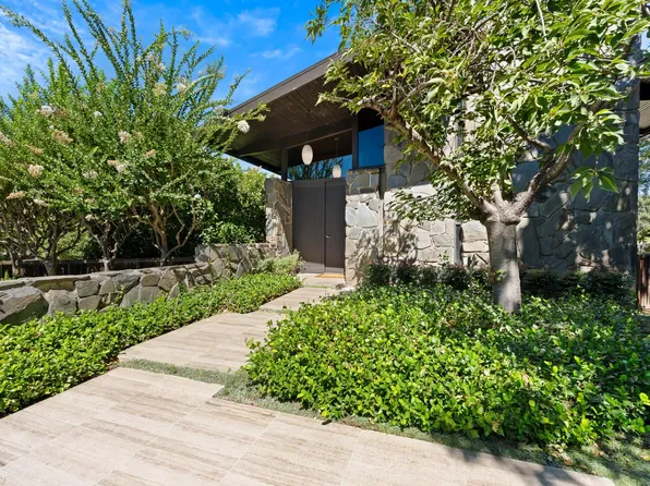 4 Atherton Is, Stockton, CA 95204