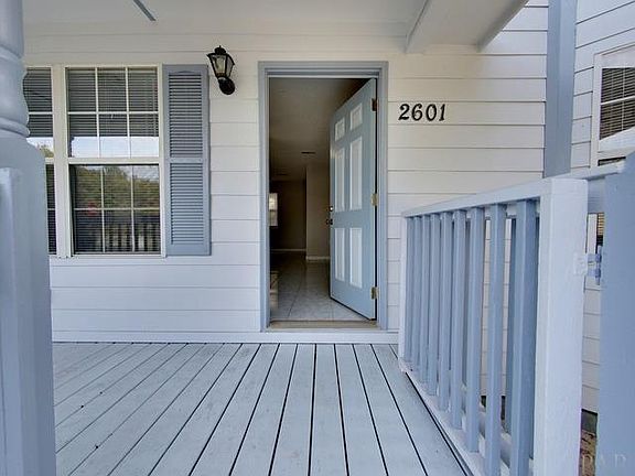 4th image of 2601 N West Ave