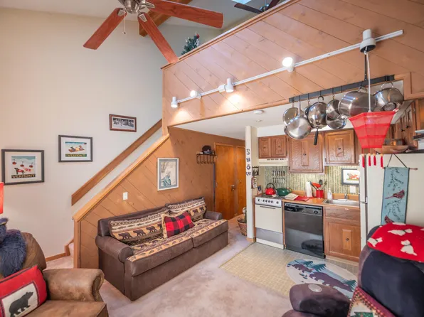 9K Snow Tree Lane #Maples K, Dover, VT 05356