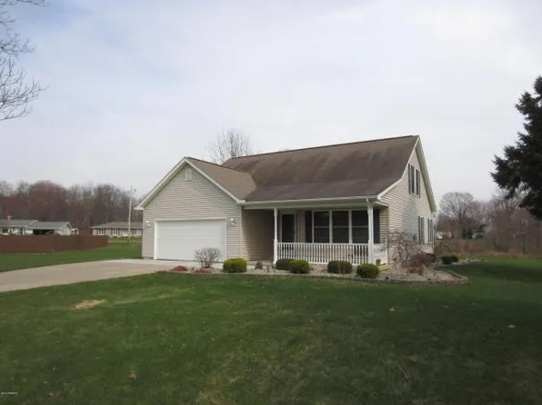 403 E North St, Tekonsha, MI 49092