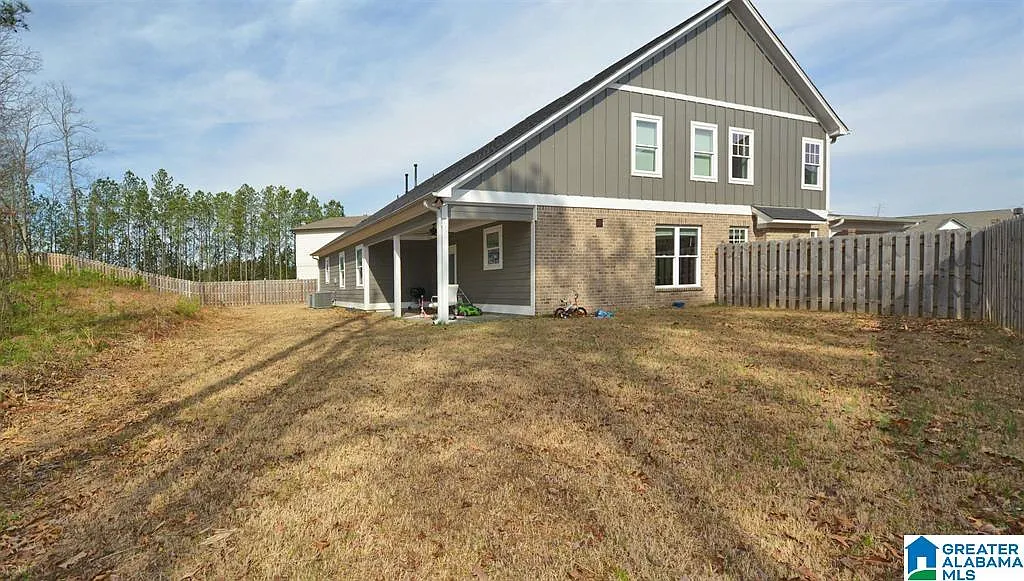 4 bed, 3.0 bath, 3019 sqft, $4,000 — Photo 3