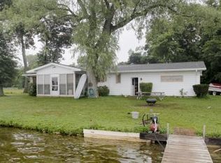 831 Orchard Dr, Marshall, MI