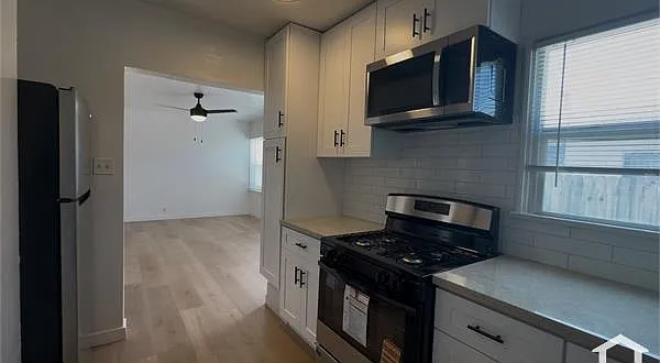 2 bed, 691 sqft, $2,500 — Photo 3