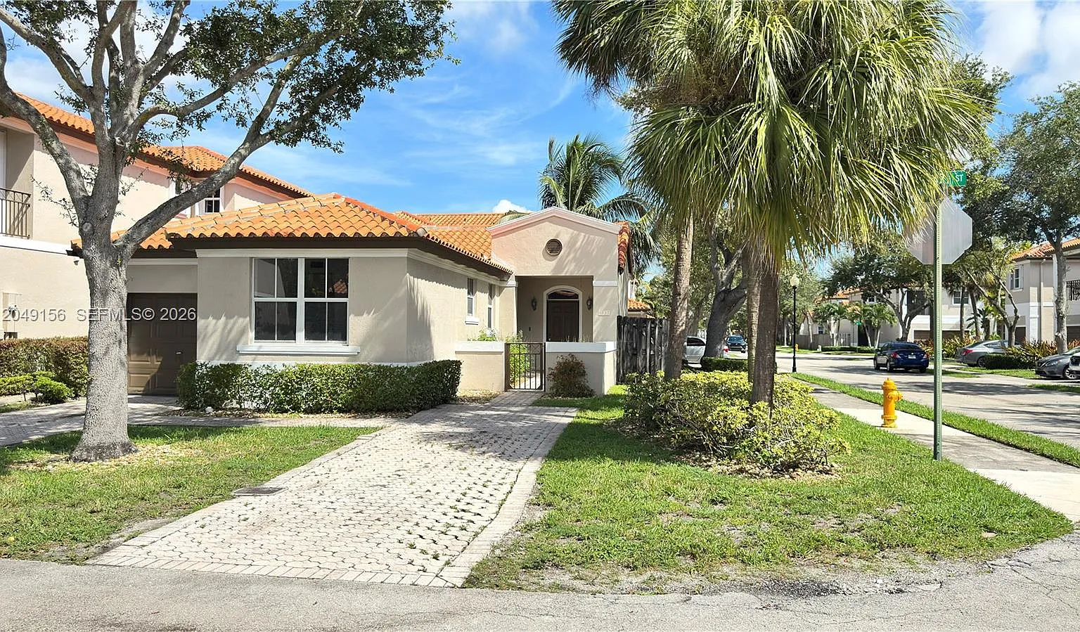 Anchorage At Miami Lakes — Photo 1