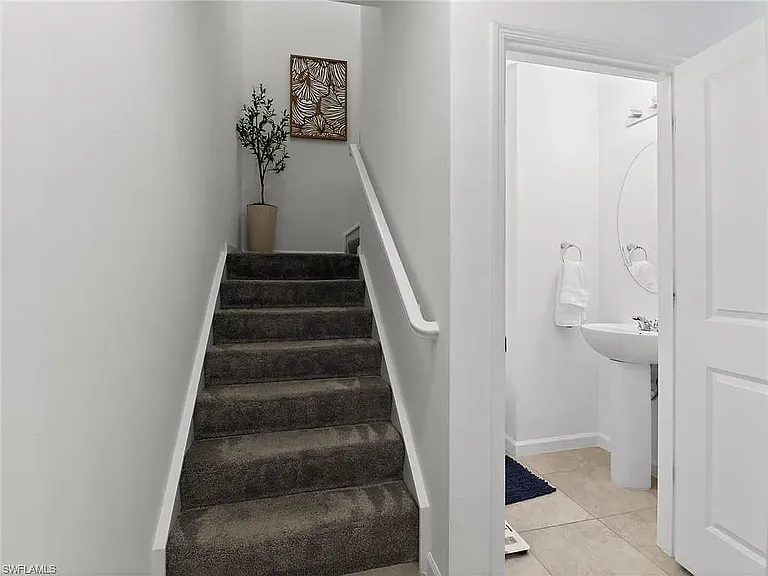 1672 Lake Jessup Cir — Photo 14