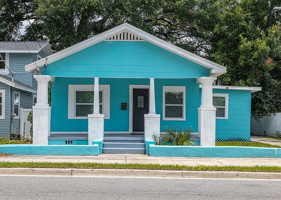 1st image of 1822 E 17TH AVENUE