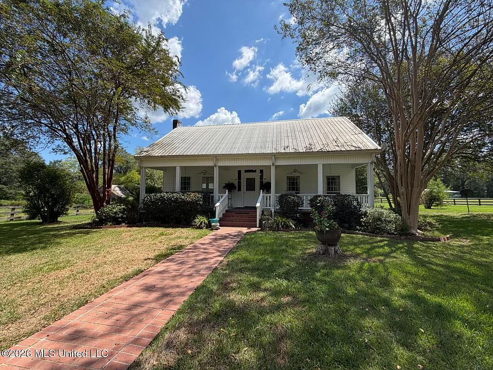 1st image of 1046 Mullins Ln