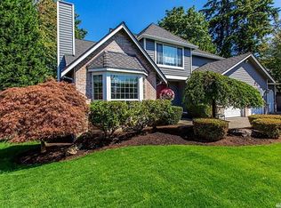 8905 NE 151st Pl, Bothell, WA 98011
