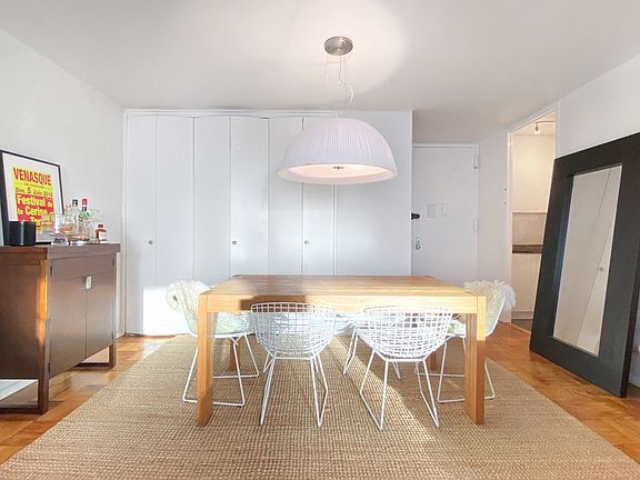 4th image of 300 E 33rd St APT 1J